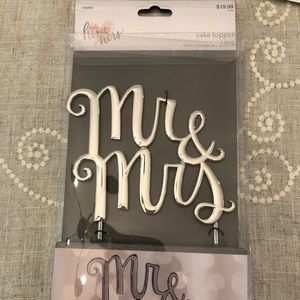 Mr. & Mrs. cake topper